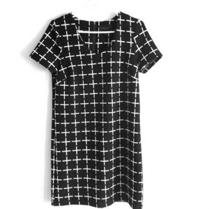 Black and White Romeo + Juliet Dress